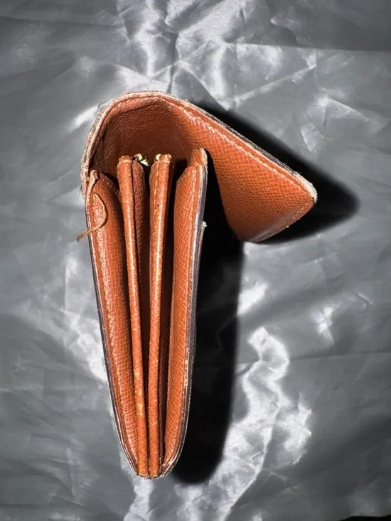 Pre-owned Louis Vuitton Monogram Sarah Wallet - Picture 8 of 8